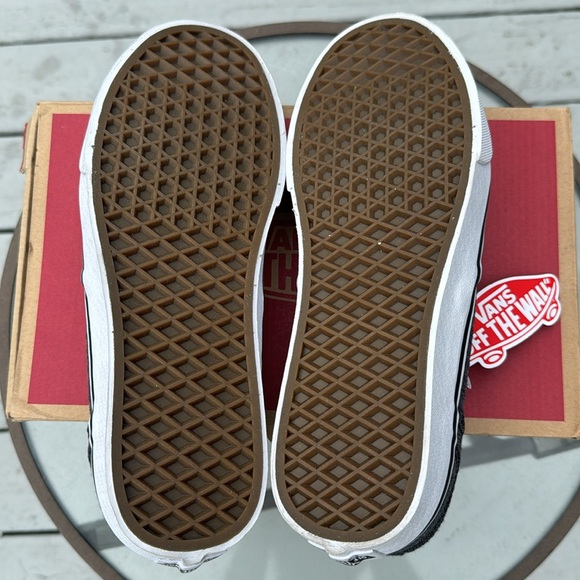 NEW! Vans Slip-On - Picture 5 of 5